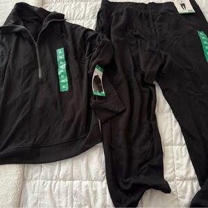 Woman’s Danskin Casual Coordinating top and jogger pants